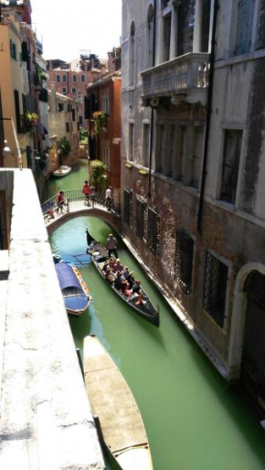 Balcone sul canale
